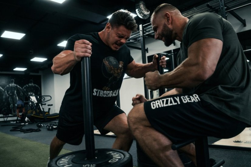 Pánské tričko Strongman - Velikost: L