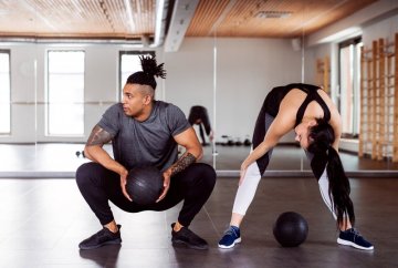 3 nejlepší cviky pro hezčí zadek bez strojů a speciálních pomůcek